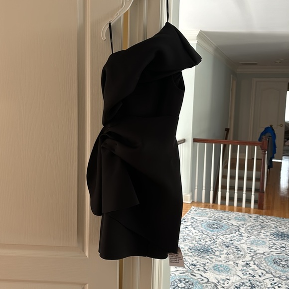 ASOS DESIGN fallen one shoulder mini dress - Picture 4 of 4